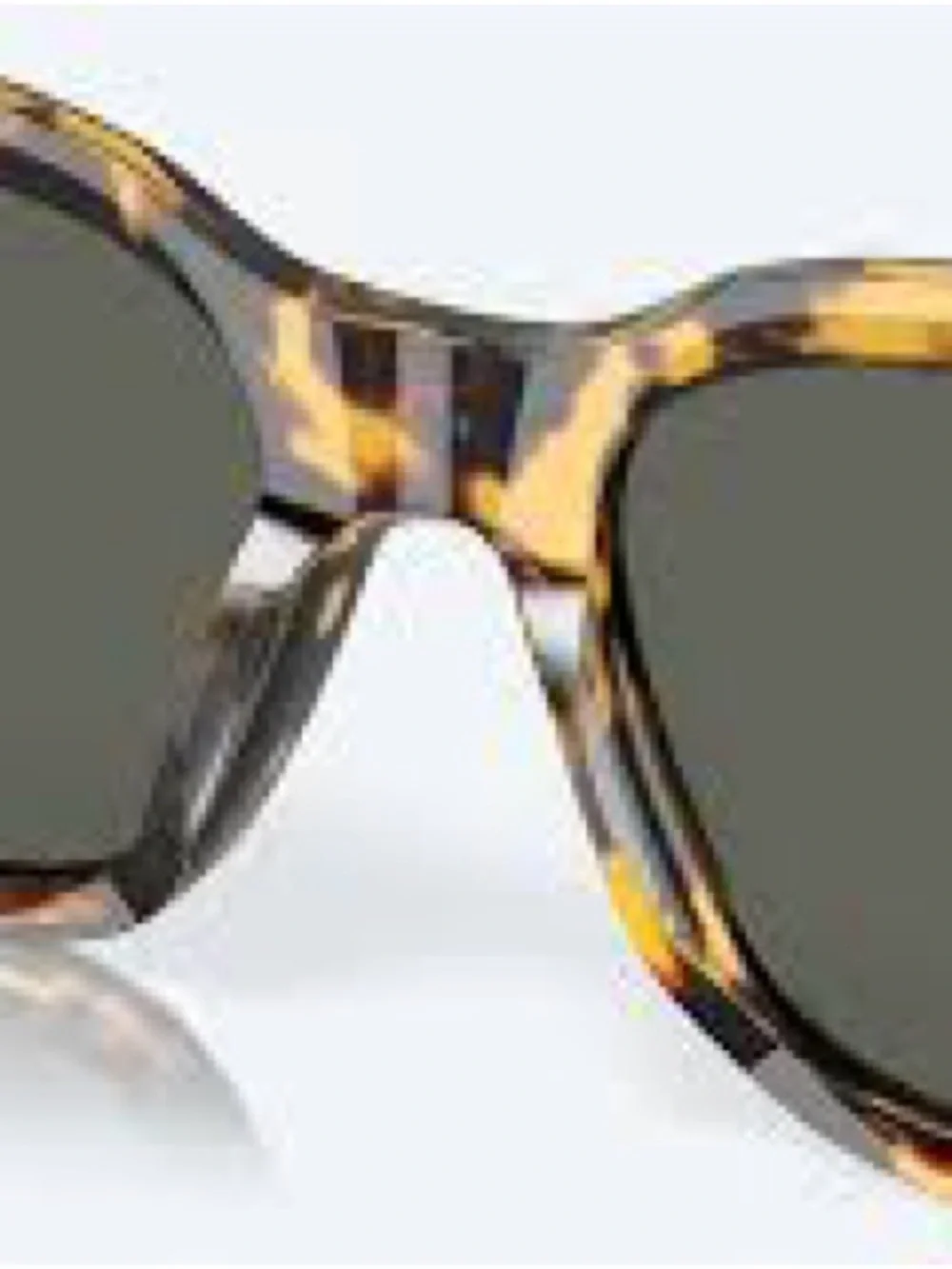 Costa water woman Tortoiseshell Frame Sunglasses like new!!!